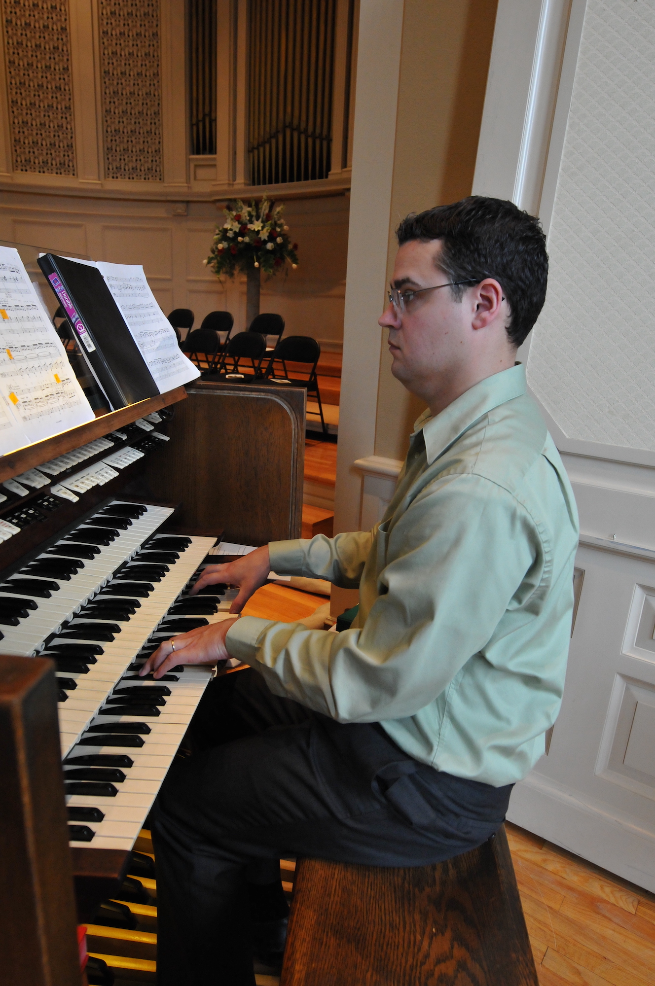 Playing the Swasey Chapel organ
