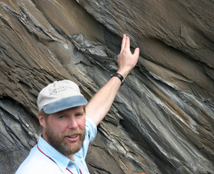 Prof. David Greene pointing out cleavage (diagonal) versus bedding (nearly vertical), Ocoee River Ggorge, TN