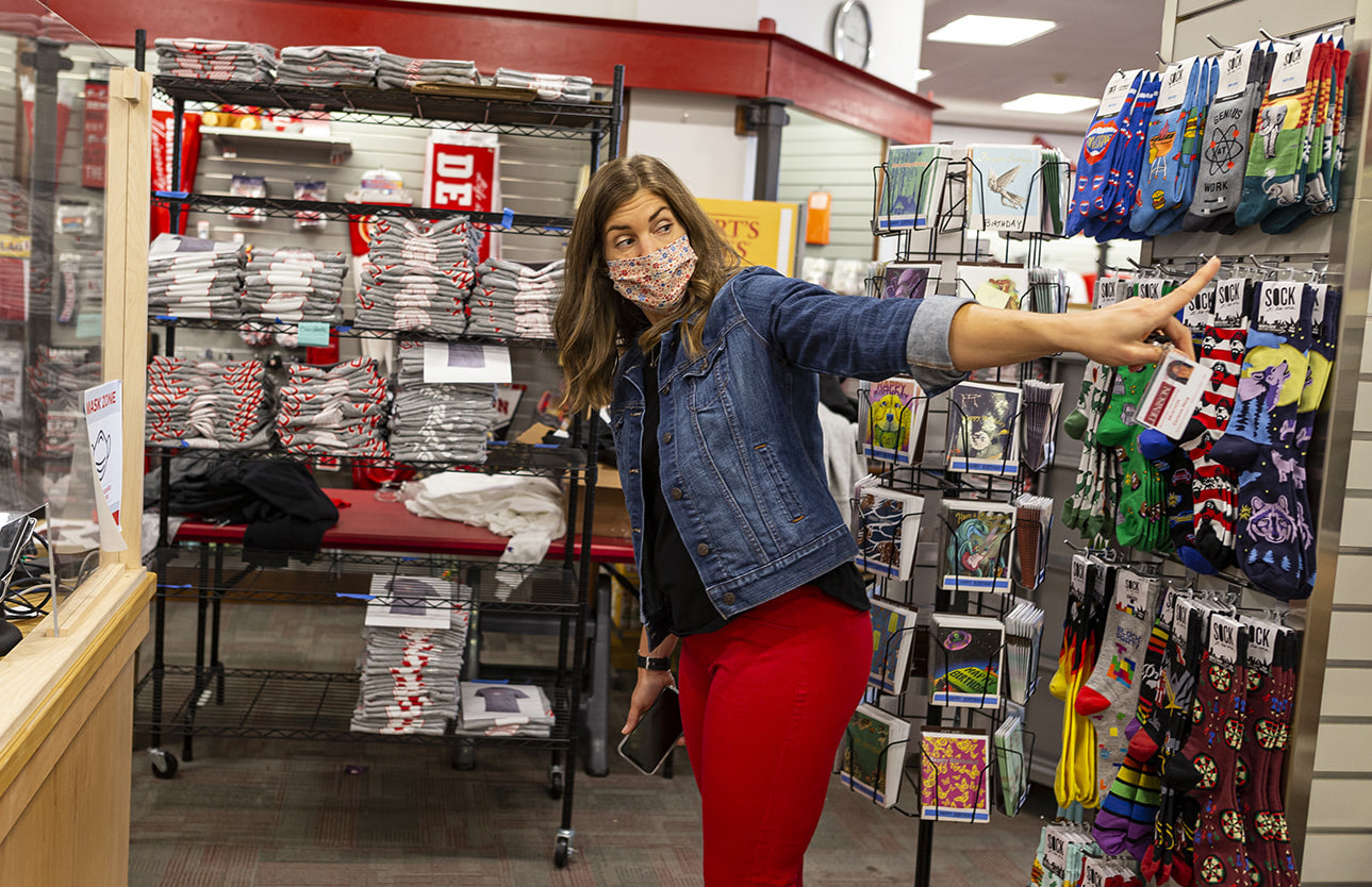 Meng at the Bookstore