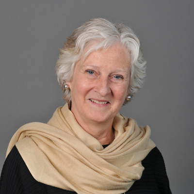 Julie Houpt '75