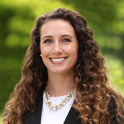Sarah Burns ’12