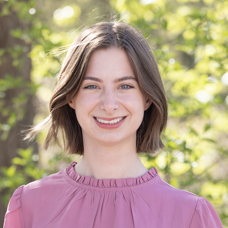 Photo of Julia Riley