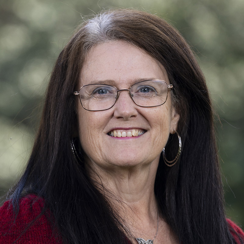 Photo of Julie Holzinger