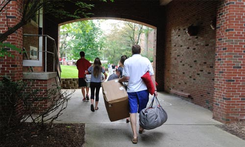 Upperclass students move to residence halls