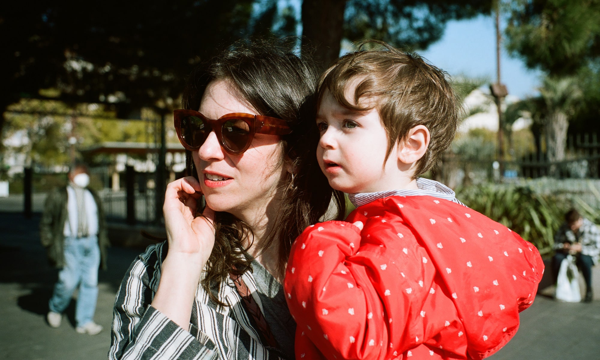 Jessie Kanelos Weiner ’08 with her child