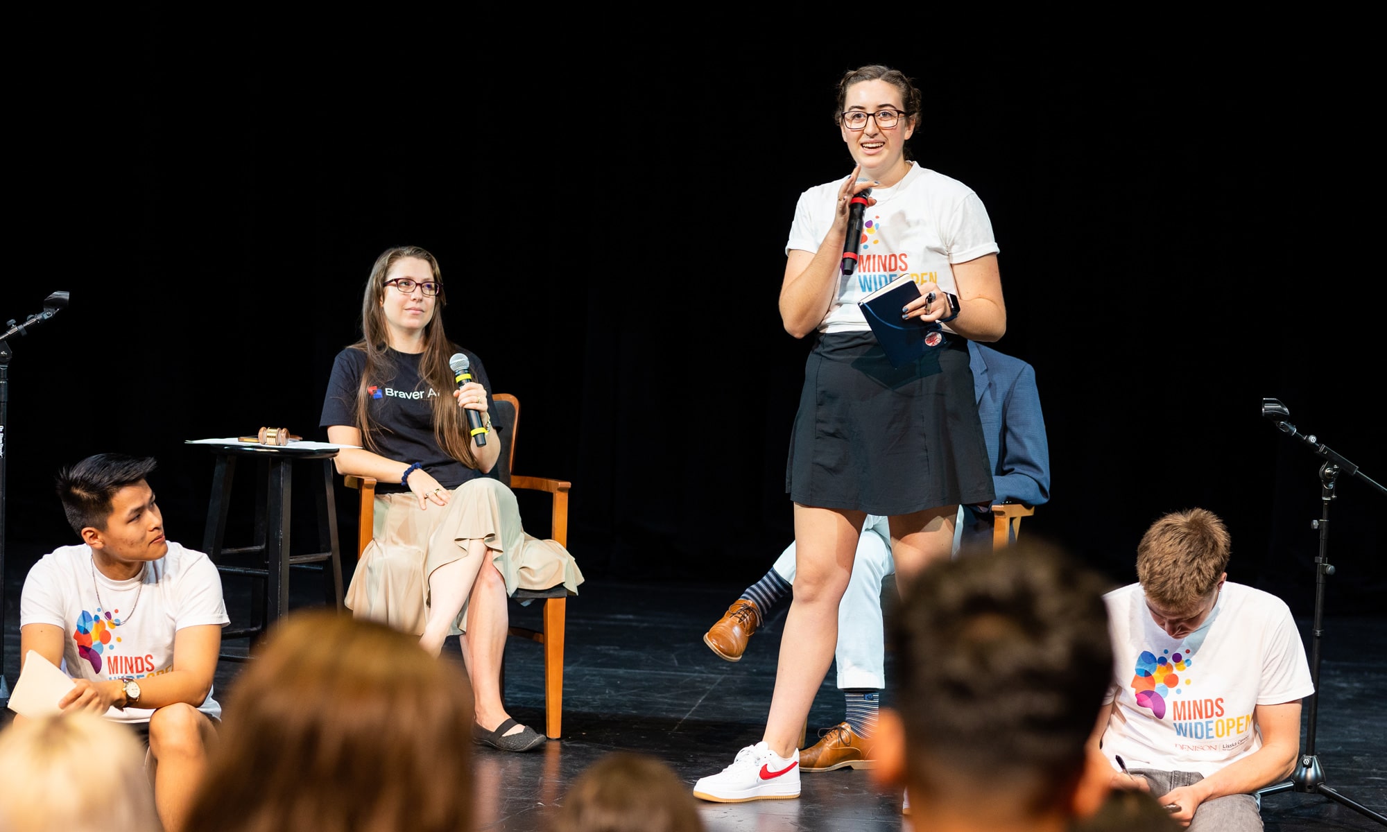 Madeleine Murphy ’23 addresses first-year students at the Braver Angels debate in Sharon Martin Hall.
