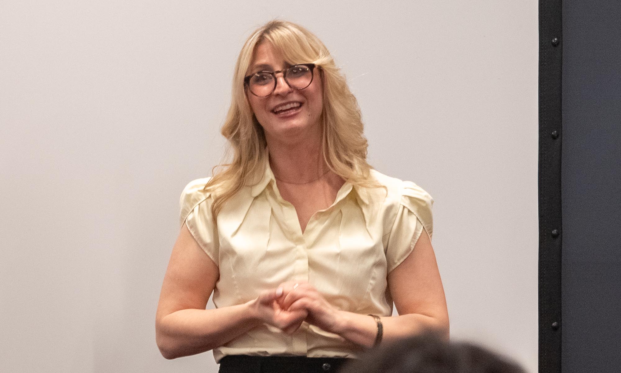 Chelsey Warner at cinema workshop event. Photo of Chelsey Warner discussing post-production to Denison students.