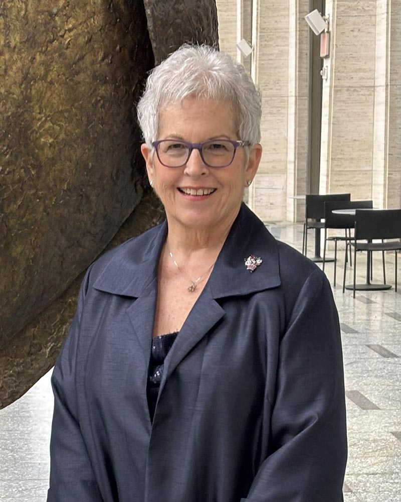 Photo of Dana Hart