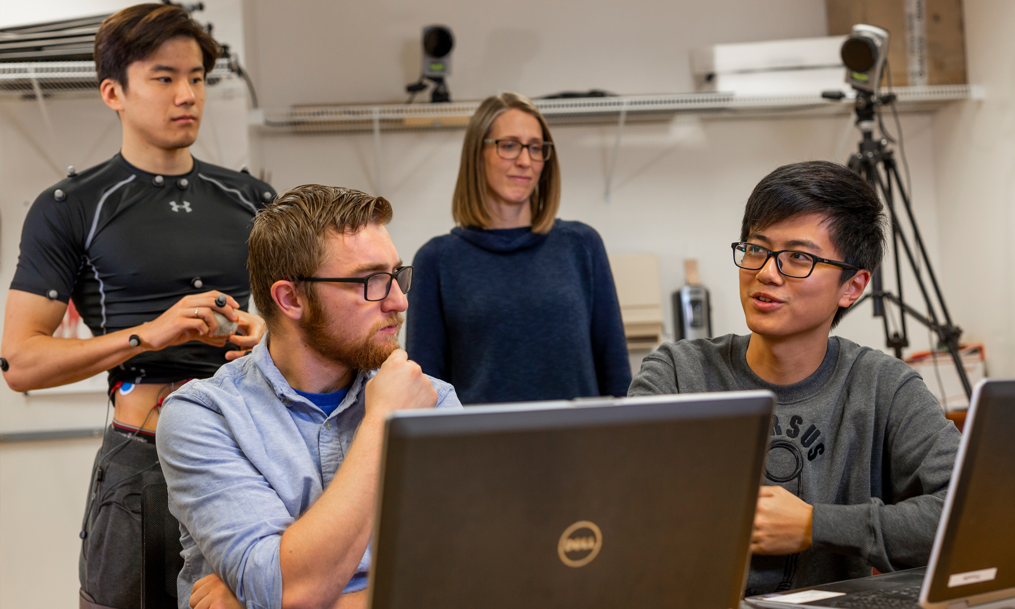 Students and HESS faculty in the lab