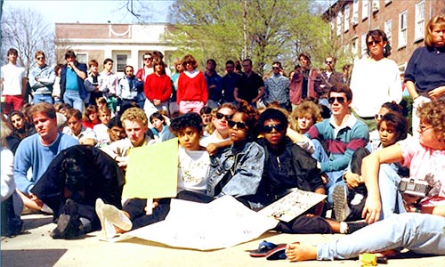 Photo of a large group of people on Denison University campus