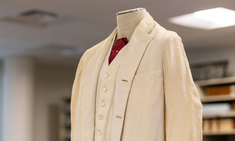 The famous white linen suit Hal Holbrook wore in his one-man Mark Twain show is the centerpiece of a collection of memorabilia the Holbrook estate gifted the university in 2022.
