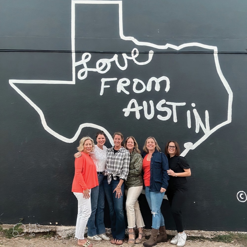 Jane (Haller) Glennon ’94, Claire (Mackey) Thompson ’94, Nancy (Crane) Mullally ’94, Carrie (Latimer) Miller ’94, Janey (Martin) Hoag ’94, and Abby (Claggett) Dougherty ’94 in Austin