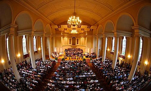 Photo of the audience in Swasey Chapel at Denison University 