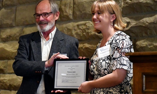 Francesca Gunn ’25 recieves the Kussmaul Award.