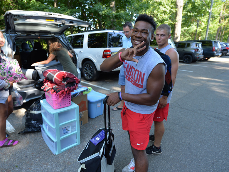 Student on move-in day