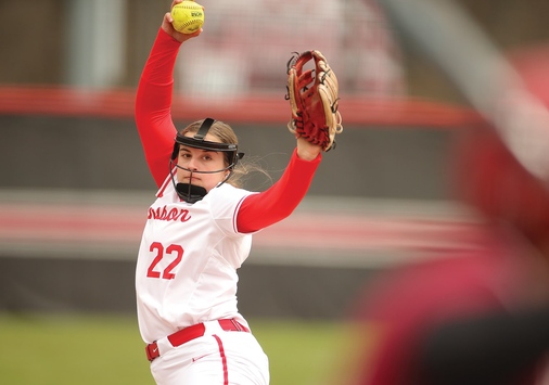 Sydney Silverstein pitching