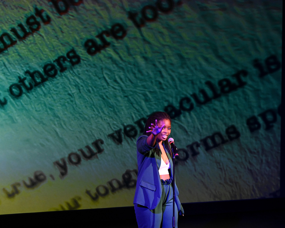 Yaz Simpson ’23, one of the co-founders of HERE US, has been performing slam poetry since she was in high school in Chicago. Yaz Simpson ’23 performing slam poetry