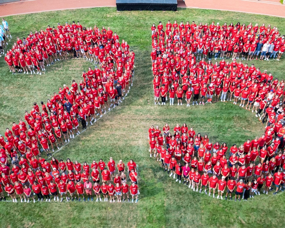 Aerial photo of the Class of 2025 forming a large "'25" on Reese~Shackelford Common