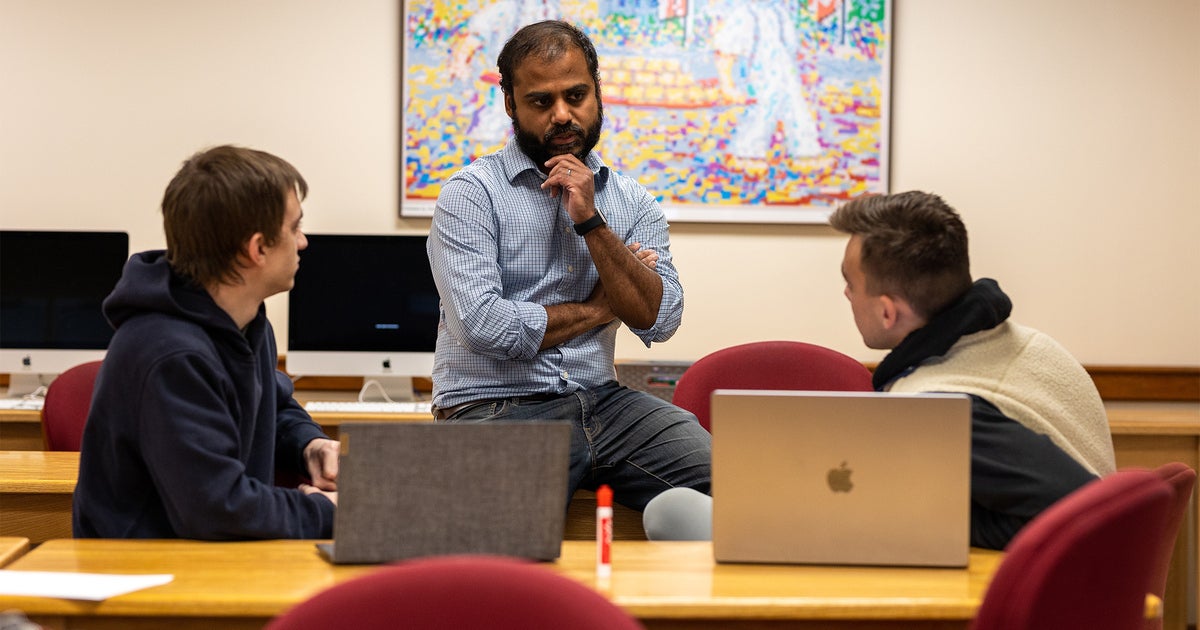 AI class offers a quick study for seniors entering the workforce