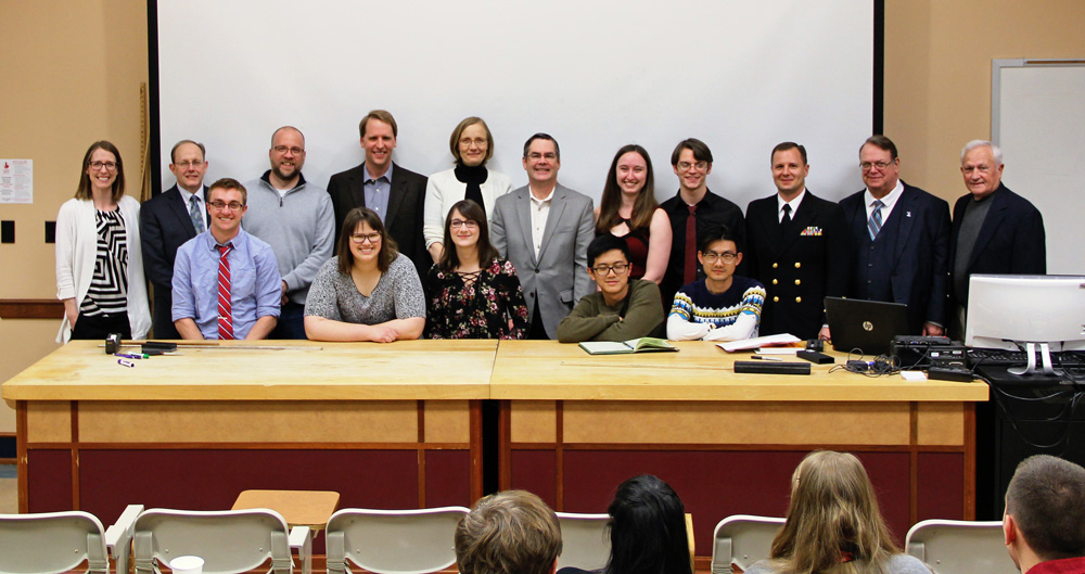 Students and faculty group photo