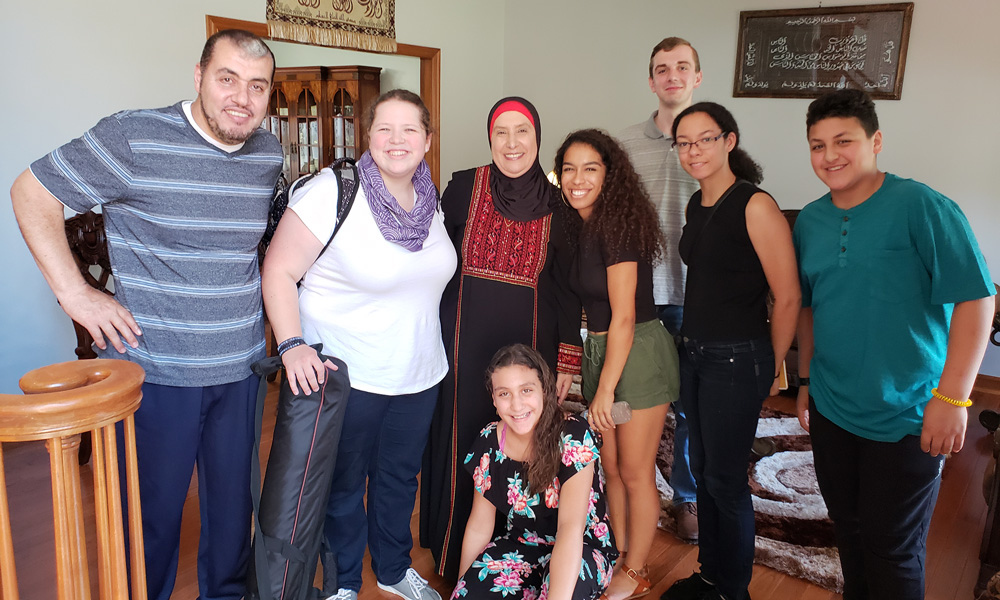 Denison students with an Arab-American family