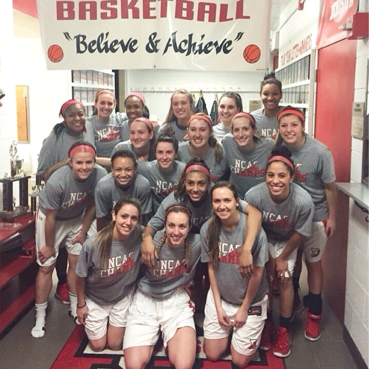 Photo of the 2015-16 Champion Big Red women's basketball team
