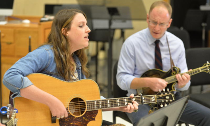 caroline-spence-songwriting-workshop-1