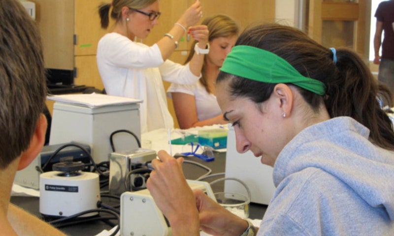 Students in science lab1