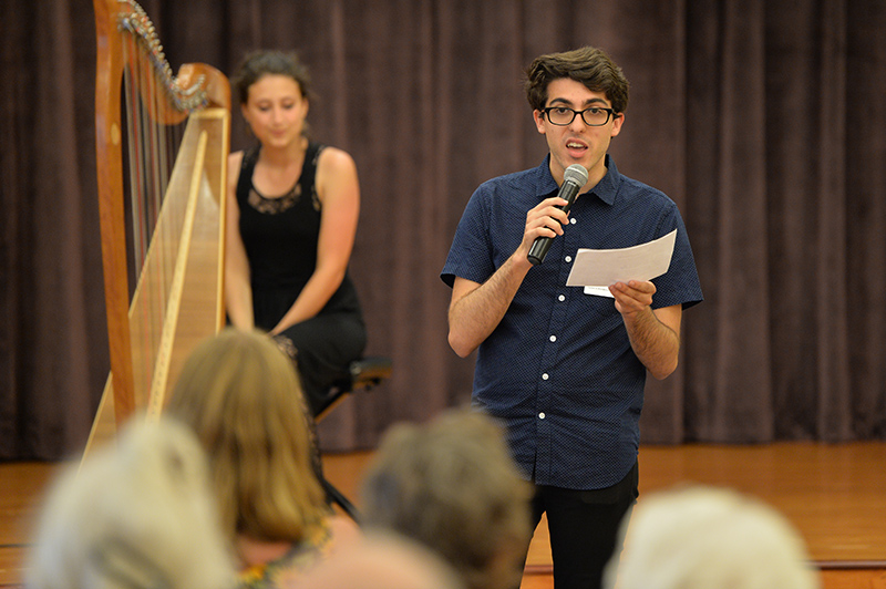 Ponce introducing harpist Clemente at Kendal