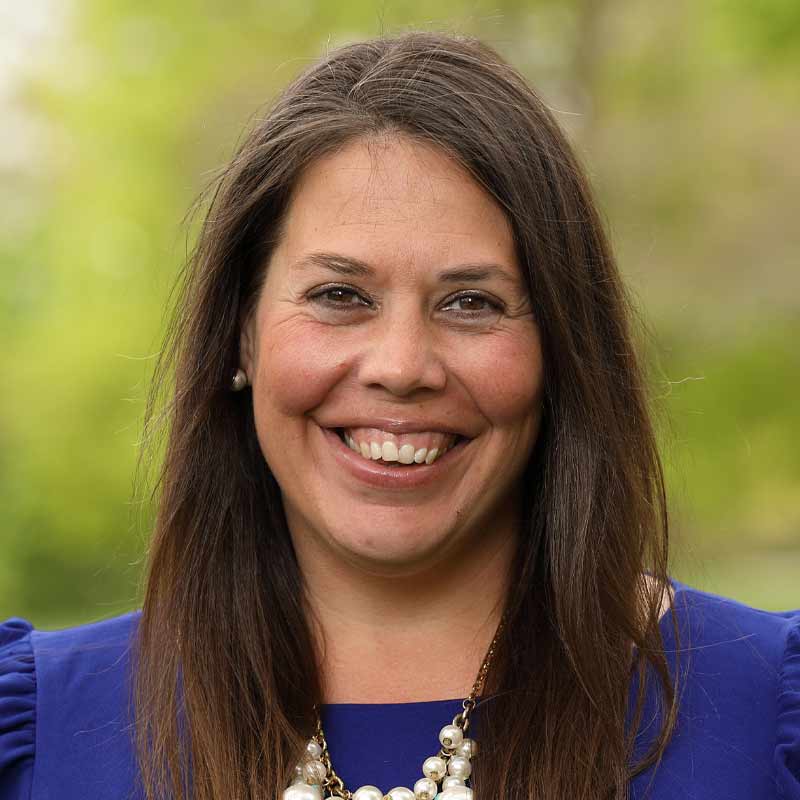 Julie  Tucker ’09