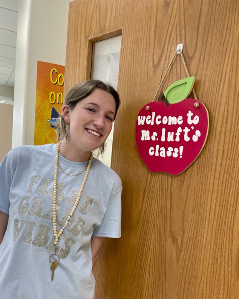 Abigail Luft ’22 outside her classroom.